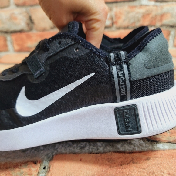 Nike Reposto 'Black White' Sneakers Youth Size 7Y - Picture 2 of 13